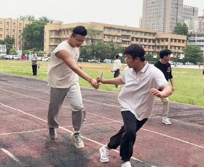 西安职业高中运动会