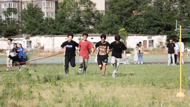 西安职业高中运动会