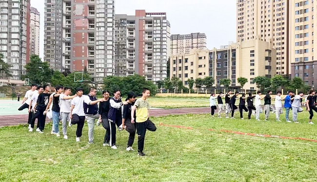 西安职业高中运动会