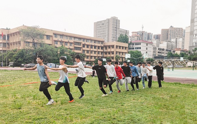 西安职业高中运动会